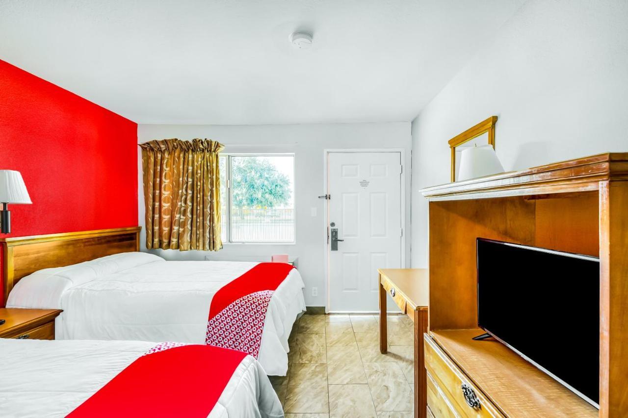 Oyo Hotel Houston Southwest I-69 Esterno foto