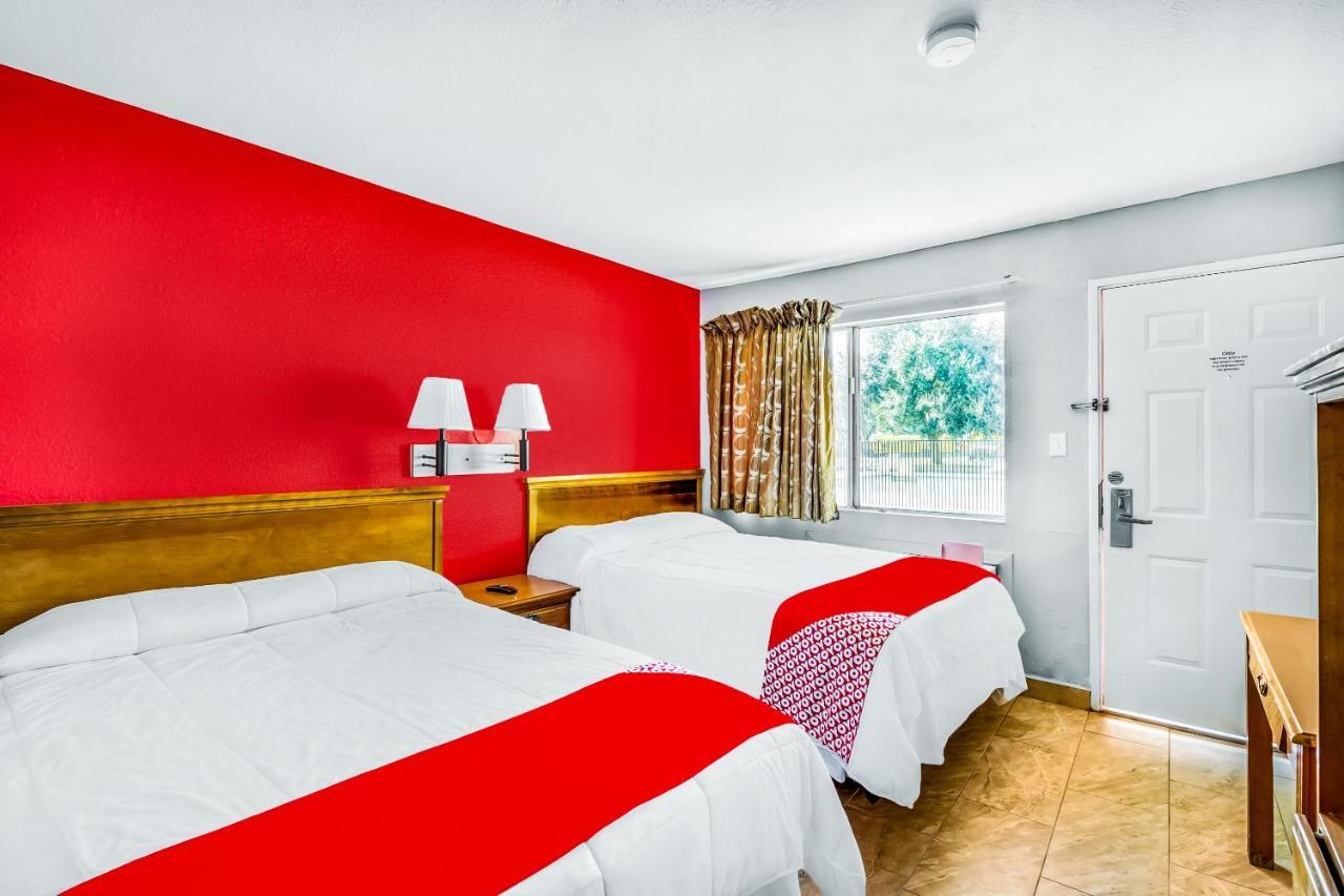 Oyo Hotel Houston Southwest I-69 Esterno foto