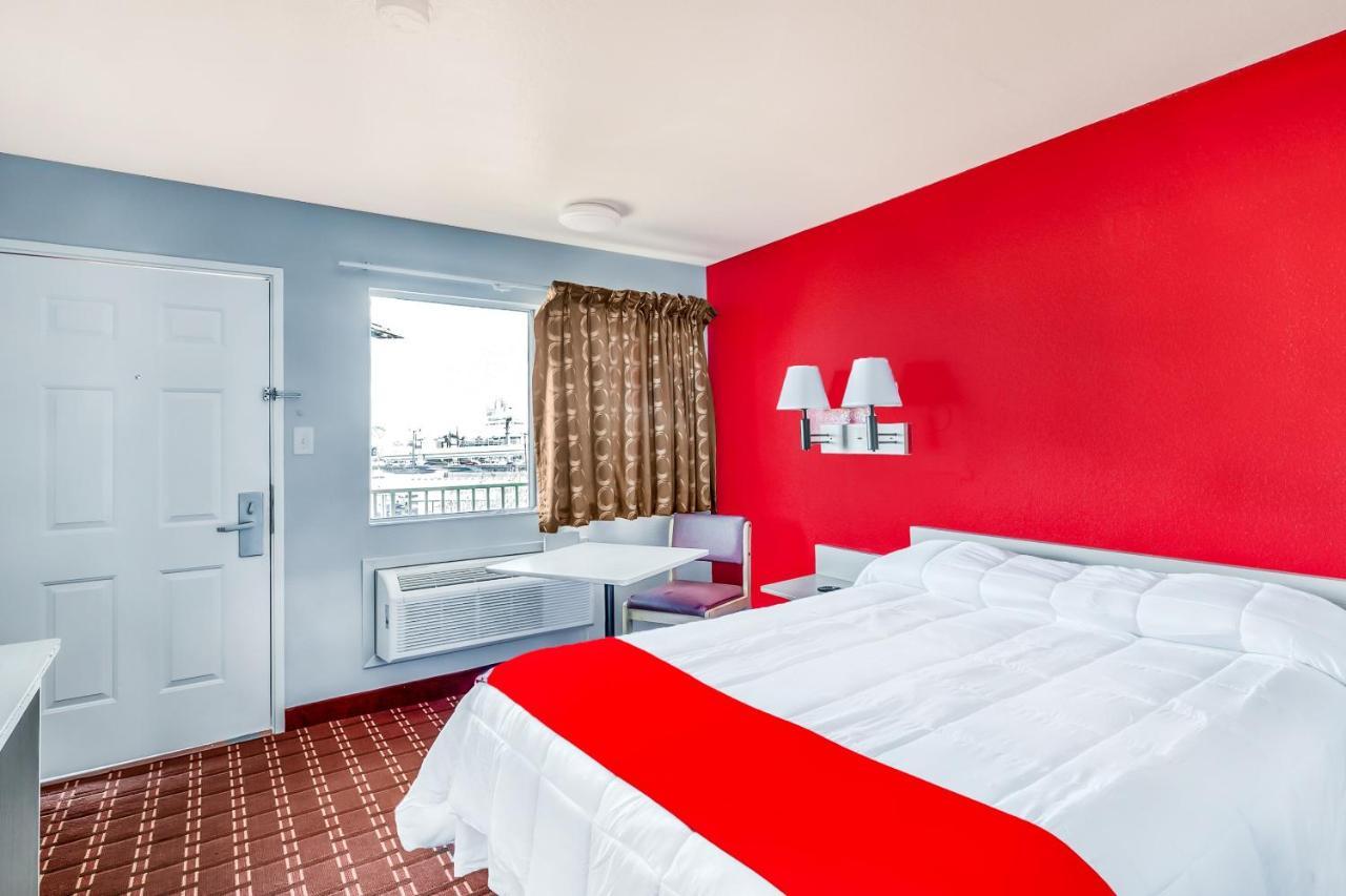 Oyo Hotel Houston Southwest I-69 Esterno foto
